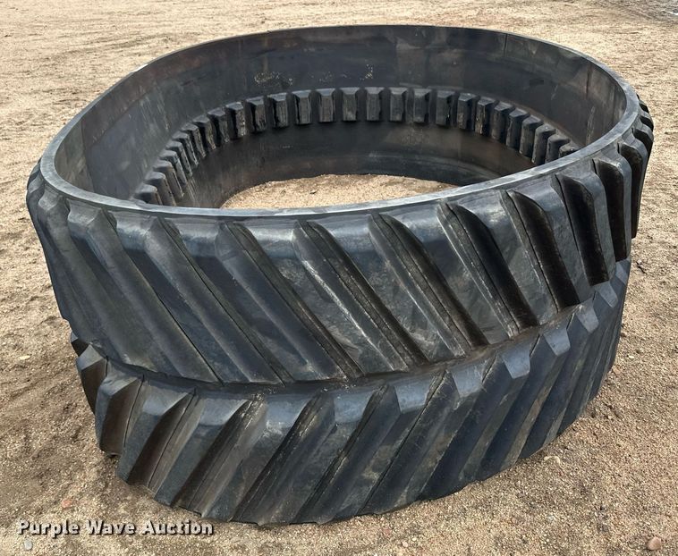 image for item NY9228 Rubber track