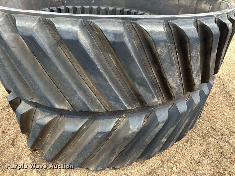 image for item NY9228 Rubber track