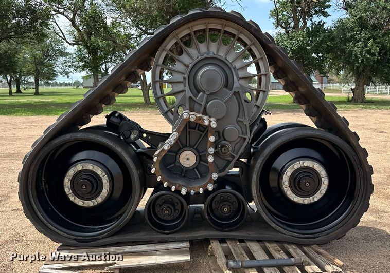 image for item NY9231 (2) Agco combine track assemblies