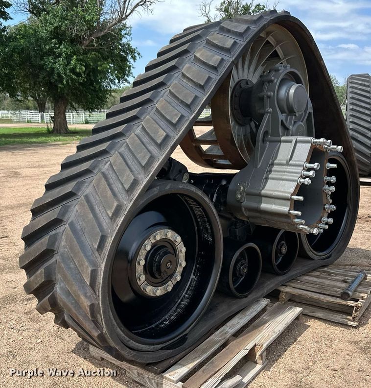 image for item NY9231 (2) Agco combine track assemblies