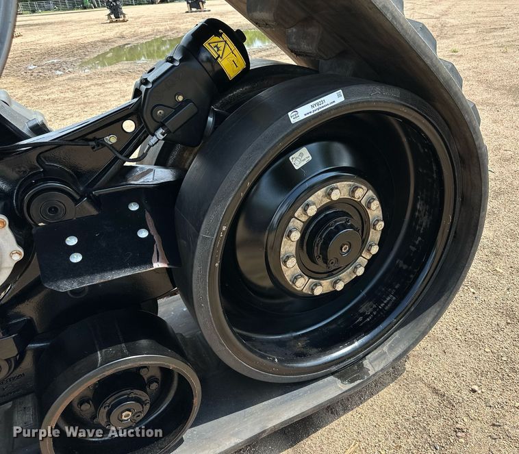 image for item NY9231 (2) Agco combine track assemblies