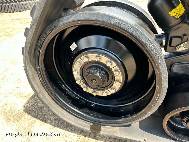 image for item NY9231 (2) Agco combine track assemblies