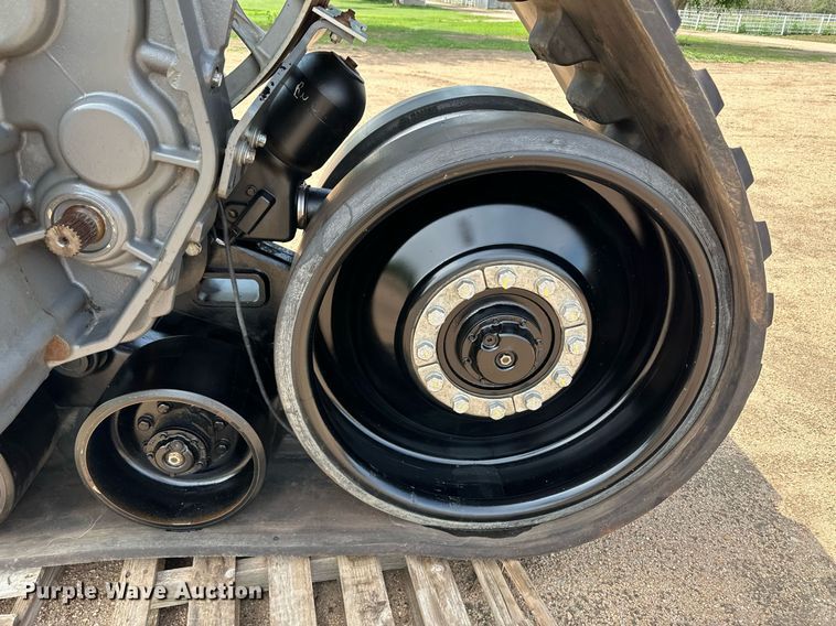 image for item NY9231 (2) Agco combine track assemblies