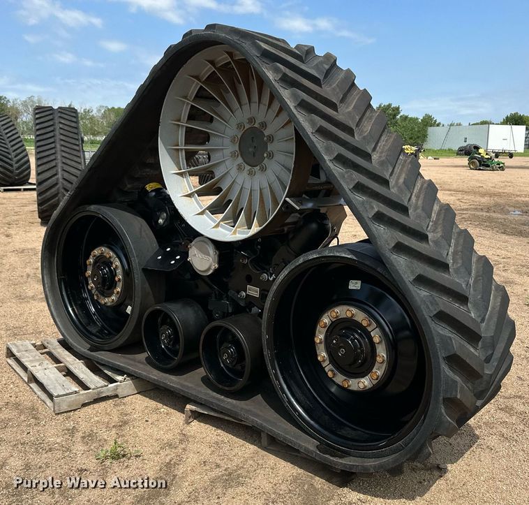 image for item NY9231 (2) Agco combine track assemblies