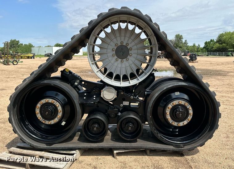 image for item NY9231 (2) Agco combine track assemblies