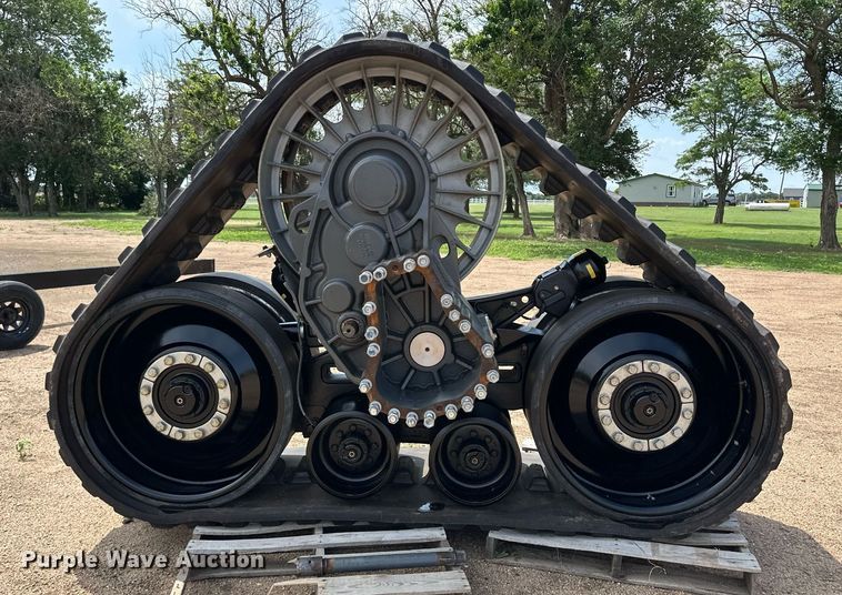 image for item NY9231 (2) Agco combine track assemblies