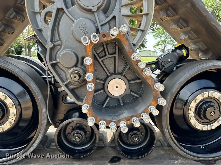 image for item NY9231 (2) Agco combine track assemblies