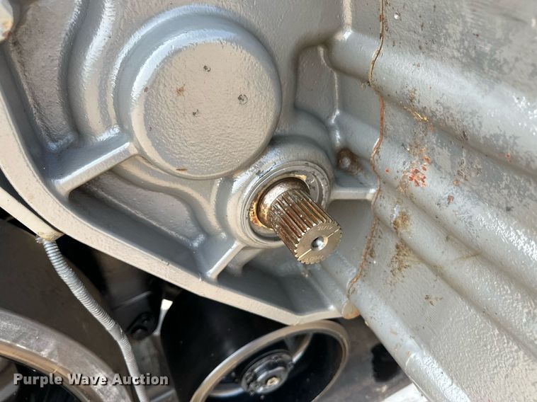 image for item NY9231 (2) Agco combine track assemblies