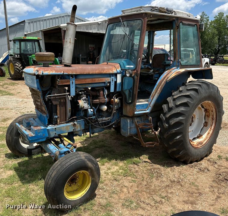 image for item OC9003 Ford 7700  tractor
