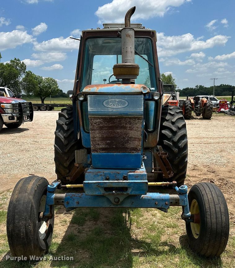 image for item OC9003 Ford 7700  tractor