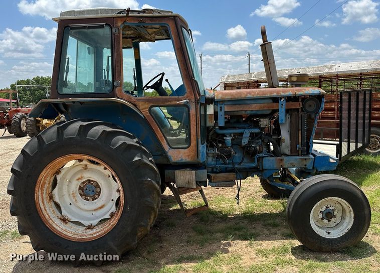 image for item OC9003 Ford 7700  tractor