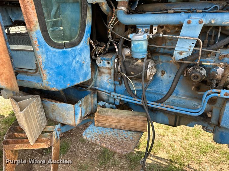 image for item OC9003 Ford 7700  tractor