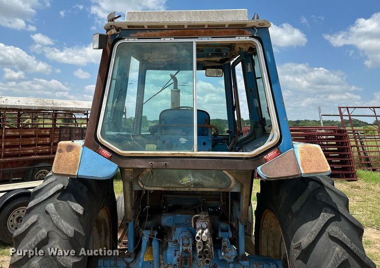 image for item OC9003 Ford 7700  tractor