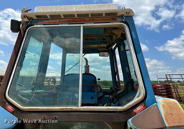 image for item OC9003 Ford 7700  tractor