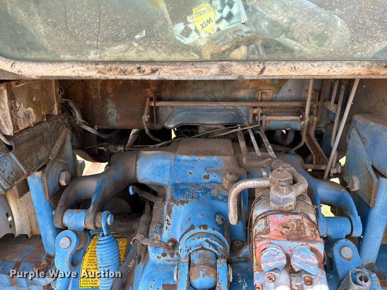 image for item OC9003 Ford 7700  tractor