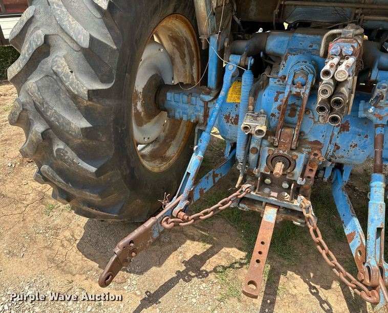 image for item OC9003 Ford 7700  tractor