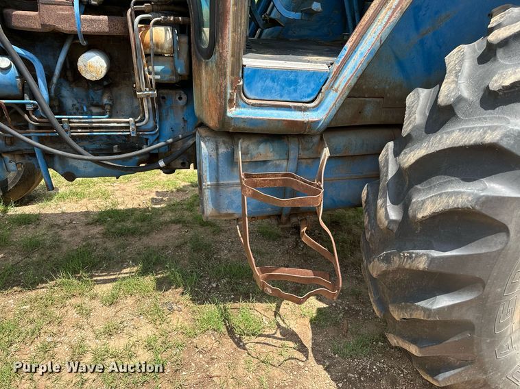 image for item OC9003 Ford 7700  tractor