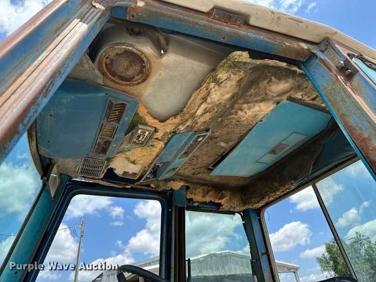 image for item OC9003 Ford 7700  tractor