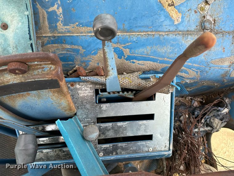 image for item OC9003 Ford 7700  tractor