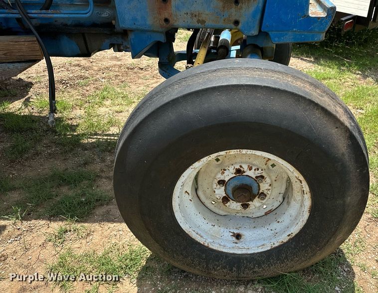 image for item OC9003 Ford 7700  tractor