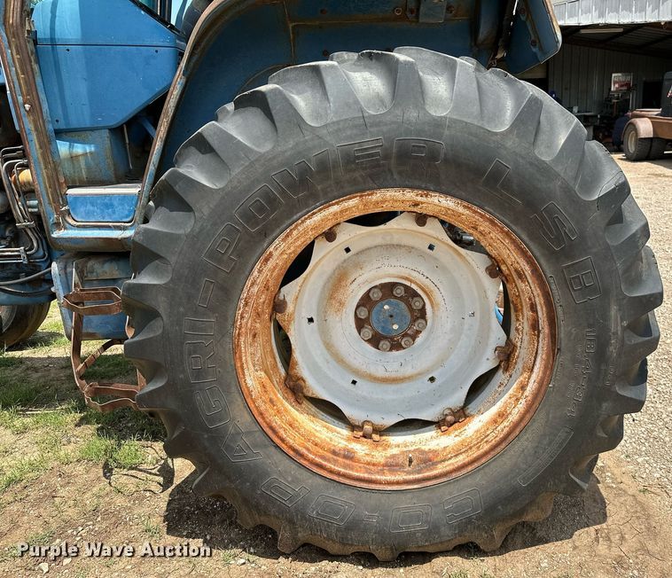 image for item OC9003 Ford 7700  tractor