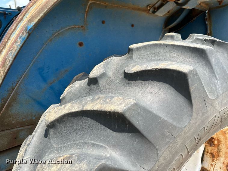 image for item OC9003 Ford 7700  tractor