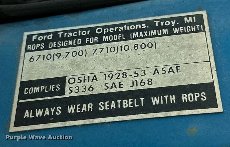 image for item OC9003 Ford 7700  tractor