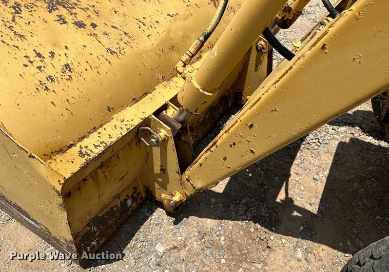 image for item OC9004 1962 Ford 4000  tractor