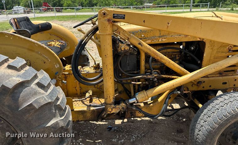 image for item OC9004 1962 Ford 4000  tractor
