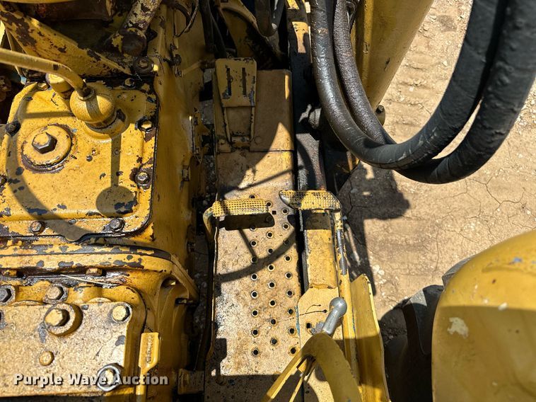 image for item OC9004 1962 Ford 4000  tractor