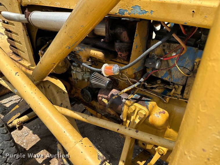 image for item OC9004 1962 Ford 4000  tractor