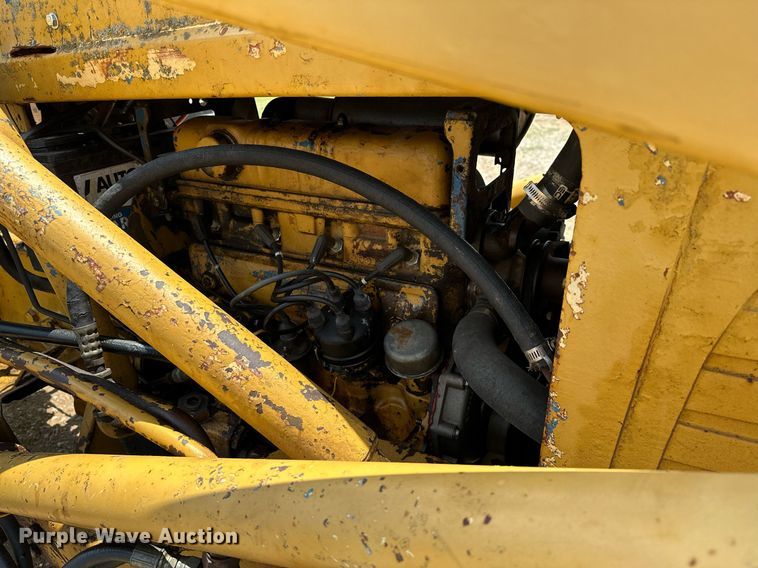 image for item OC9004 1962 Ford 4000  tractor