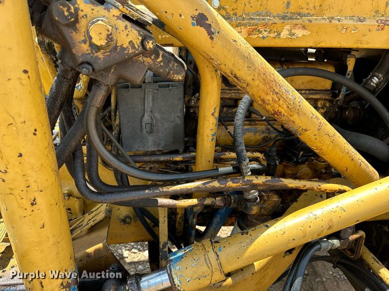 image for item OC9004 1962 Ford 4000  tractor