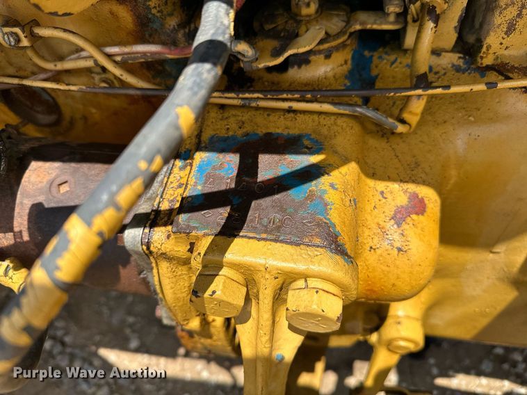 image for item OC9004 1962 Ford 4000  tractor