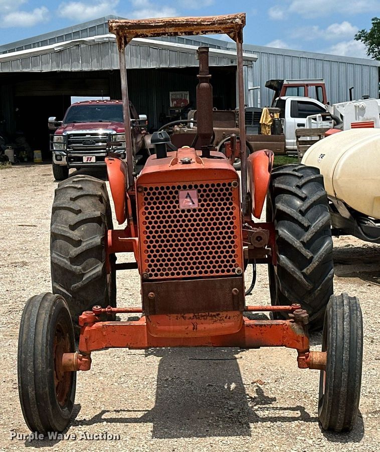image for item OC9005 Allis Chalmers I600  tractor