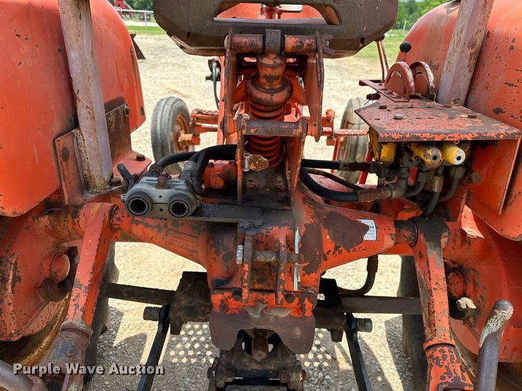 image for item OC9005 Allis Chalmers I600  tractor