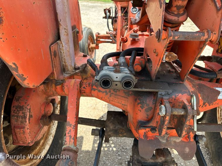 image for item OC9005 Allis Chalmers I600  tractor