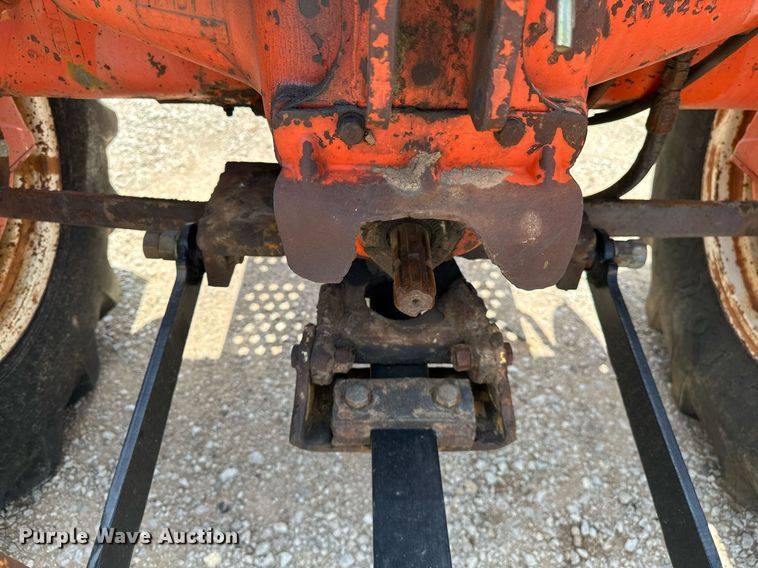 image for item OC9005 Allis Chalmers I600  tractor