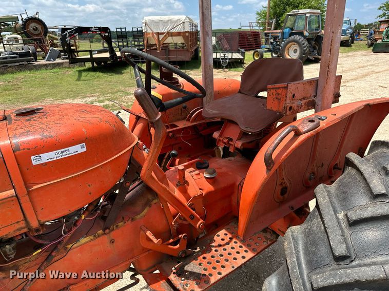image for item OC9005 Allis Chalmers I600  tractor
