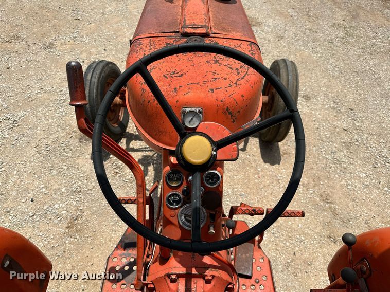 image for item OC9005 Allis Chalmers I600  tractor