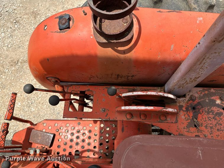 image for item OC9005 Allis Chalmers I600  tractor