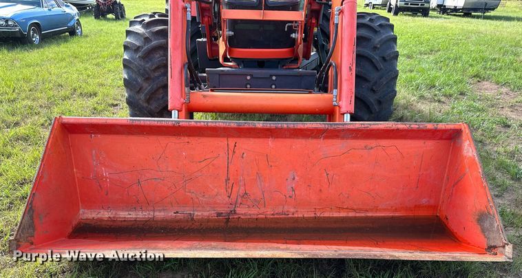 image for item OC9006 2014 Kubota M108S  MFWD tractor