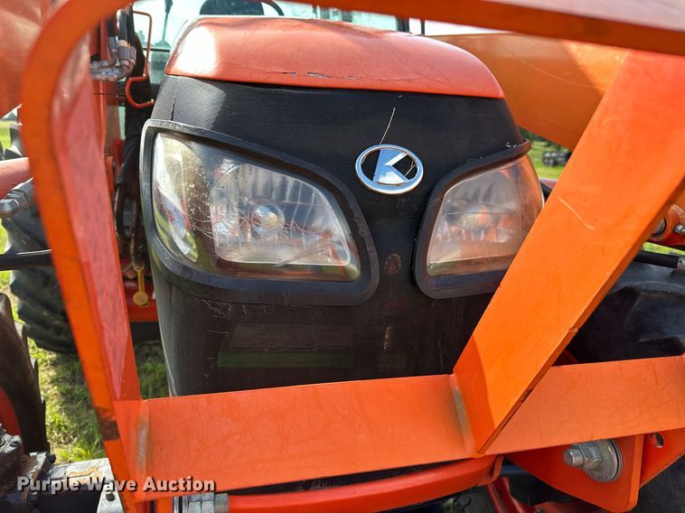 image for item OC9006 2014 Kubota M108S  MFWD tractor