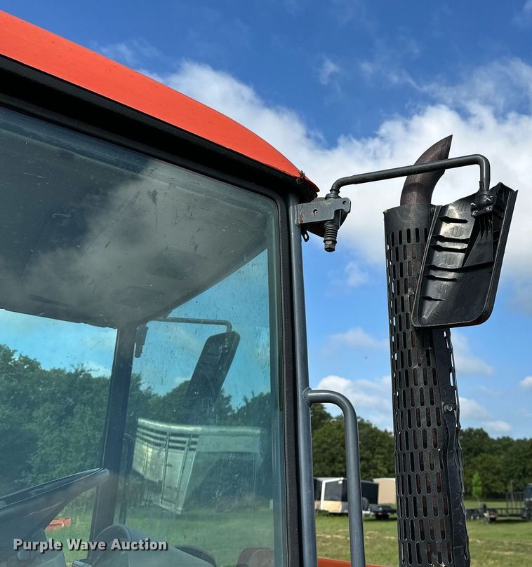 image for item OC9006 2014 Kubota M108S  MFWD tractor