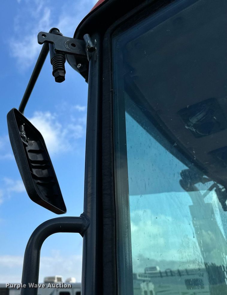 image for item OC9006 2014 Kubota M108S  MFWD tractor