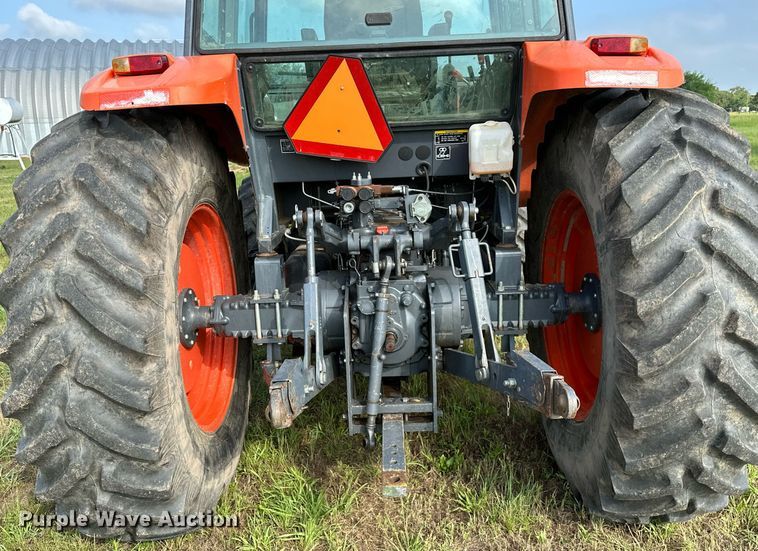 image for item OC9006 2014 Kubota M108S  MFWD tractor