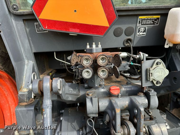 image for item OC9006 2014 Kubota M108S  MFWD tractor