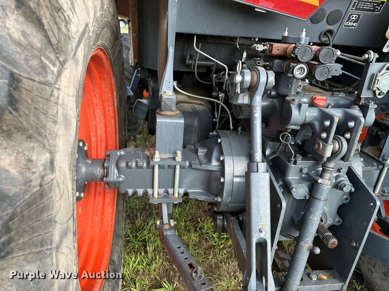 image for item OC9006 2014 Kubota M108S  MFWD tractor