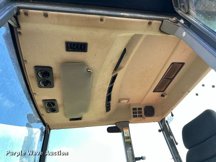 image for item OC9006 2014 Kubota M108S  MFWD tractor