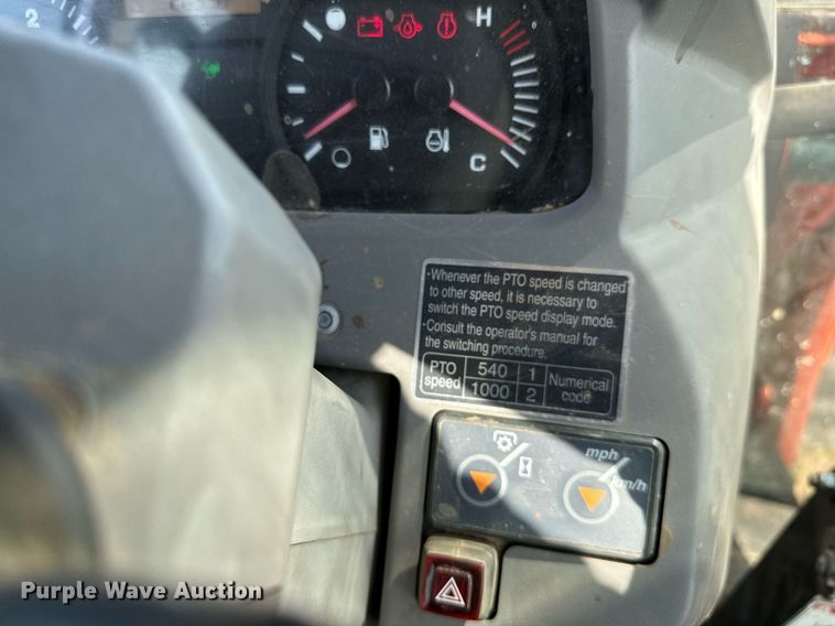 image for item OC9006 2014 Kubota M108S  MFWD tractor